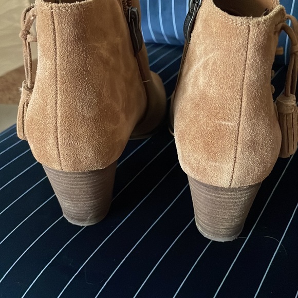 Fall boots - Picture 3 of 3